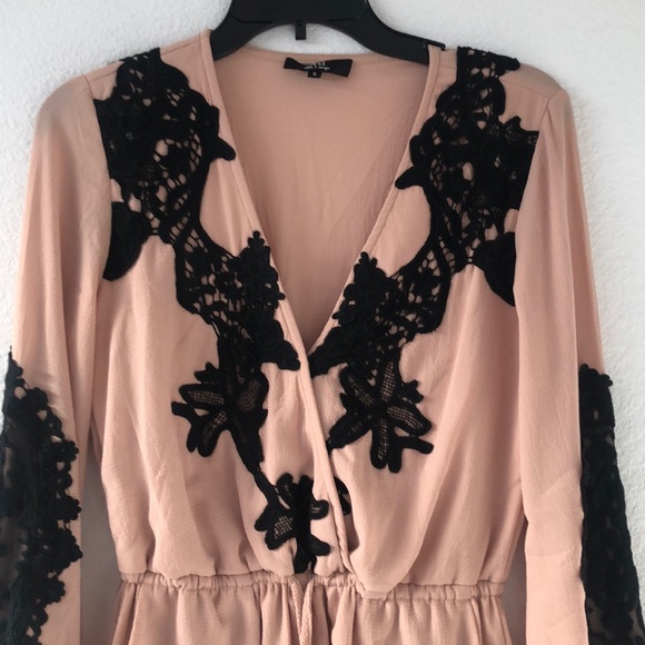 Same Old Love Romper gorgeous size small - Picture 5 of 7